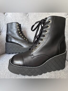 Chanel LIGHT Platform Wedge Combat BLACK Lambskin LEATHER Ankle Boots 36.5C NEW